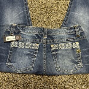 Miss Me Jeans W31 Stylish Blue Jeans with Embroidered Pockets- NWT